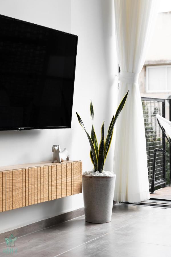 White City Eclectic Design Apartments By Homy 特拉维夫 外观 照片